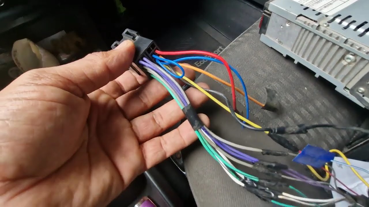 Cambio del estereo original por otro con Bluetooth  FORD ECOSPORT 2006 primera generacion