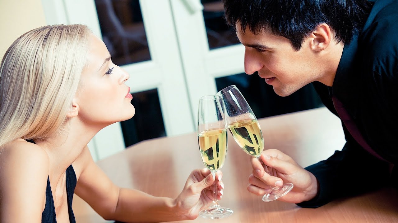 5 Flirting Tips for Girls | Flirting Lessons