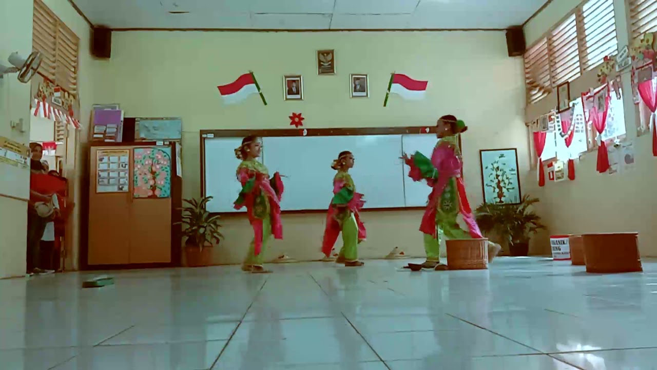 Tari Kembang Ngigel