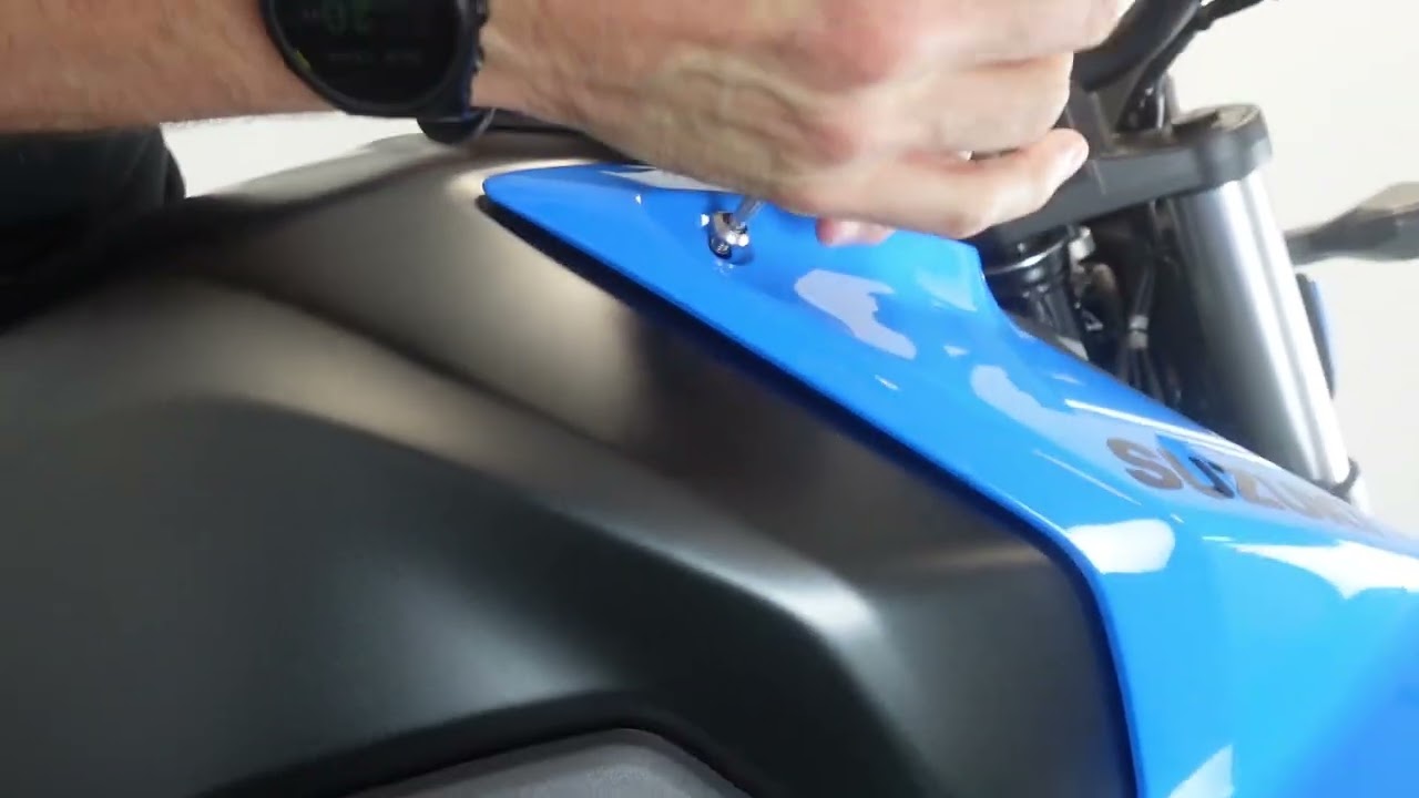 Suzuki GSX-8S Radiator Guard Video by Evotech Performance