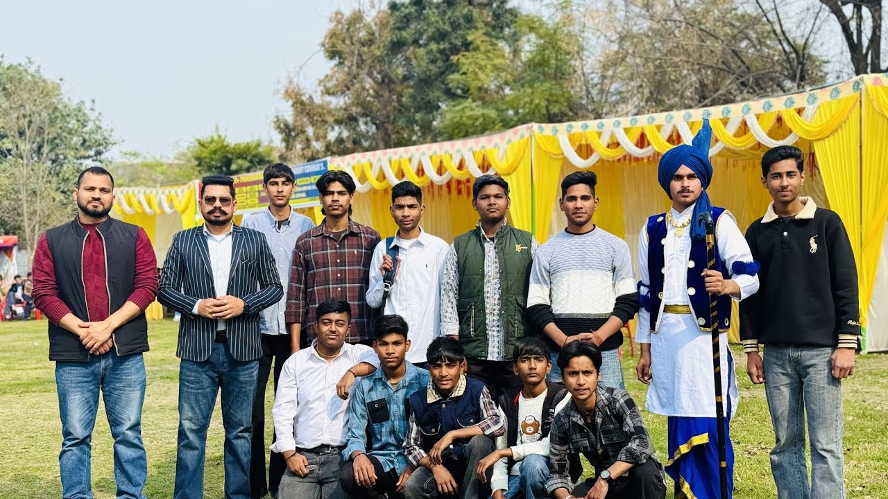 HAM GAYE EVENT ME 😍  Collage event 