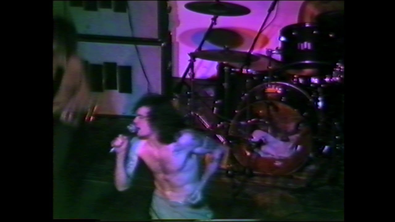 Black Flag - Nervous Breakdown, Can't Decide Live Schlachthof, Bremen, Germany 08.06.84
