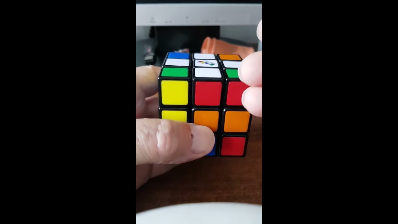 CUBO DI RUBIK   Soluzione rapida e matematica del Prof Augusto Pacini     Parte terza di otto sempli
