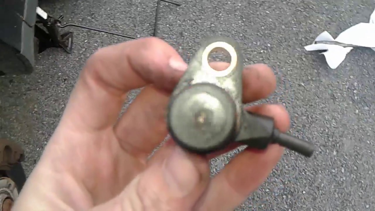 2003 Audi A4 (B6) Quattro 3.0 Crankshaft Sensor Replacement