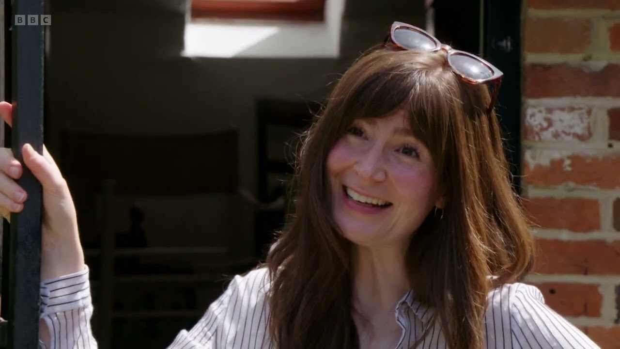 Celebrity Antiques Road Trip S11E09