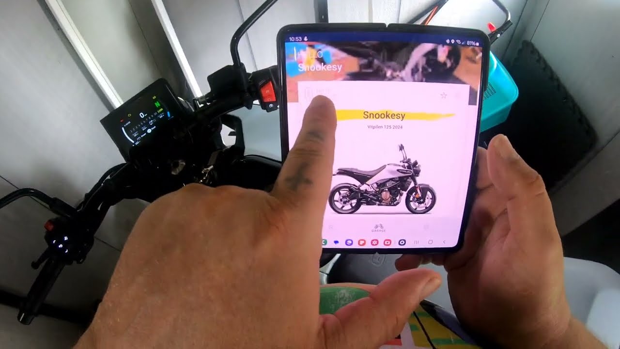Ride Husqvarna Vitpilen Svartpilen Turn by Turn Satellite Navigation App Setup (Easy Instructions)