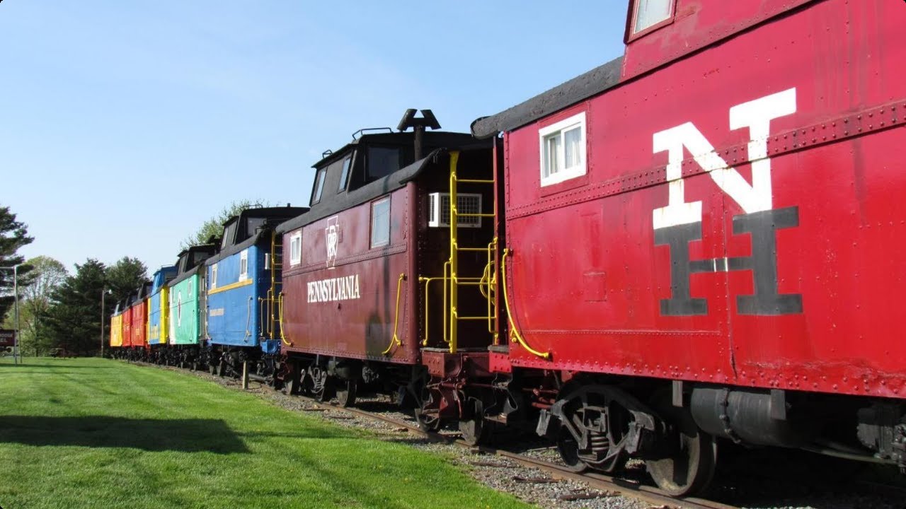 Red Caboose Motel & Restaurant | Cabins in Ronks