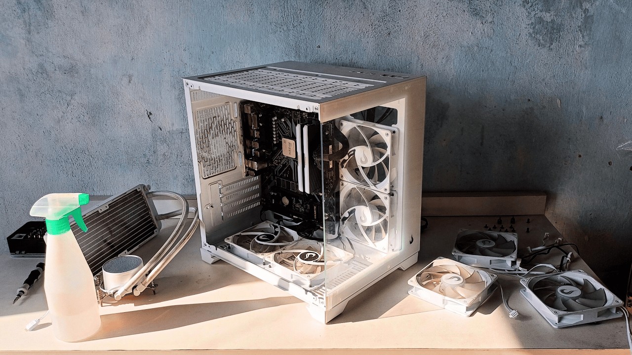 Limpando meu PC Gamer Branco (nunca vi tanta sujeira)