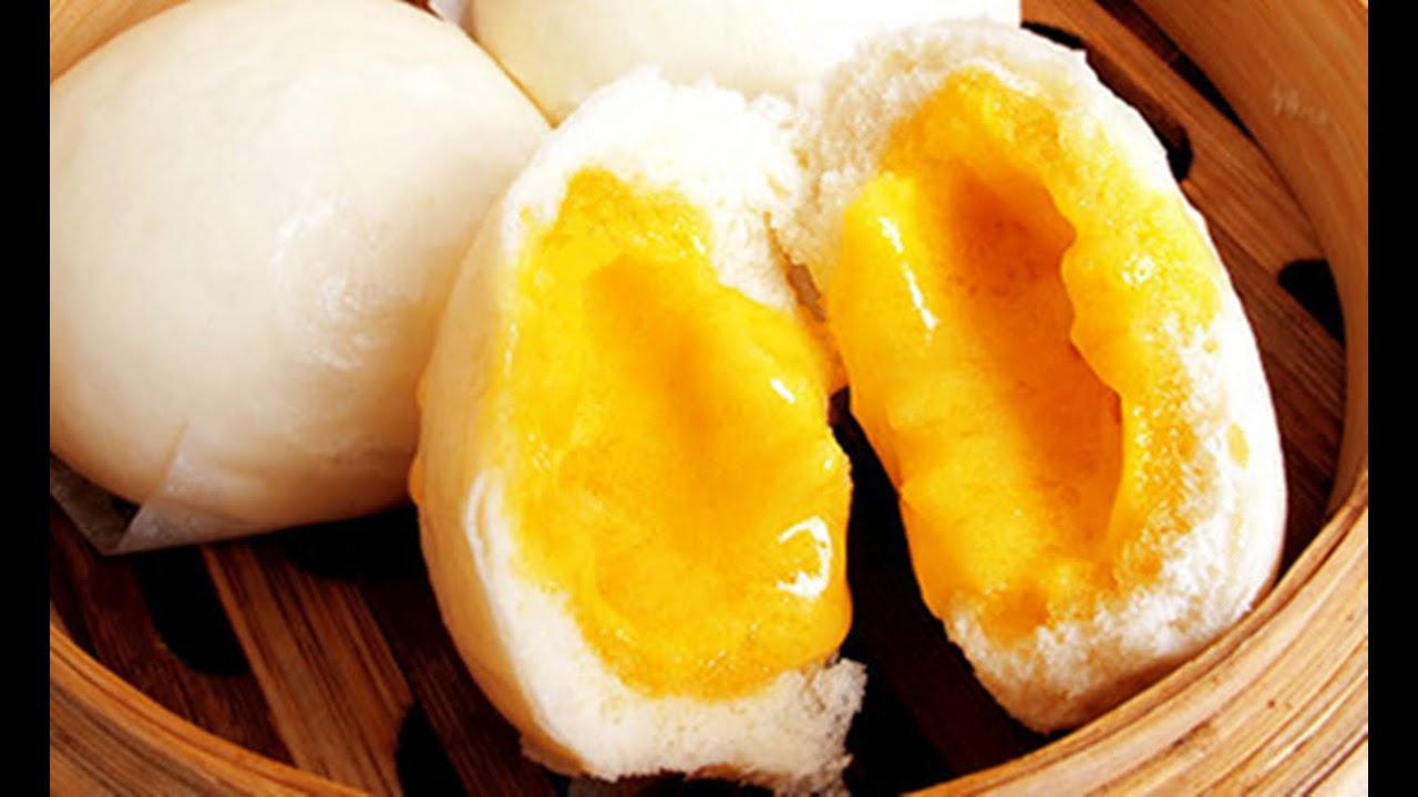 Steamed Custard Bun 流沙奶皇飽 The REAL Dim Sum