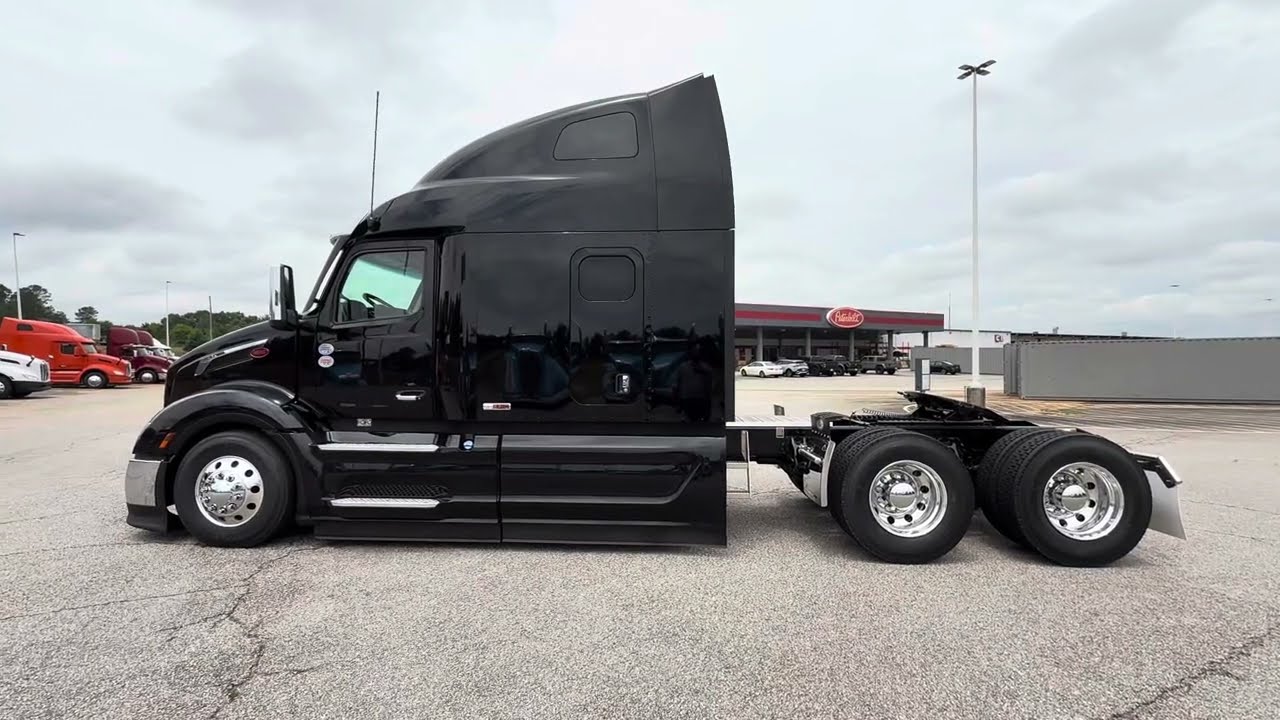 ПРОДАНО!!! 2 новых грузовика Peterbilt 579 Epic 2026 года выпуска, 565 л.с., двигатель Cummins, 1...