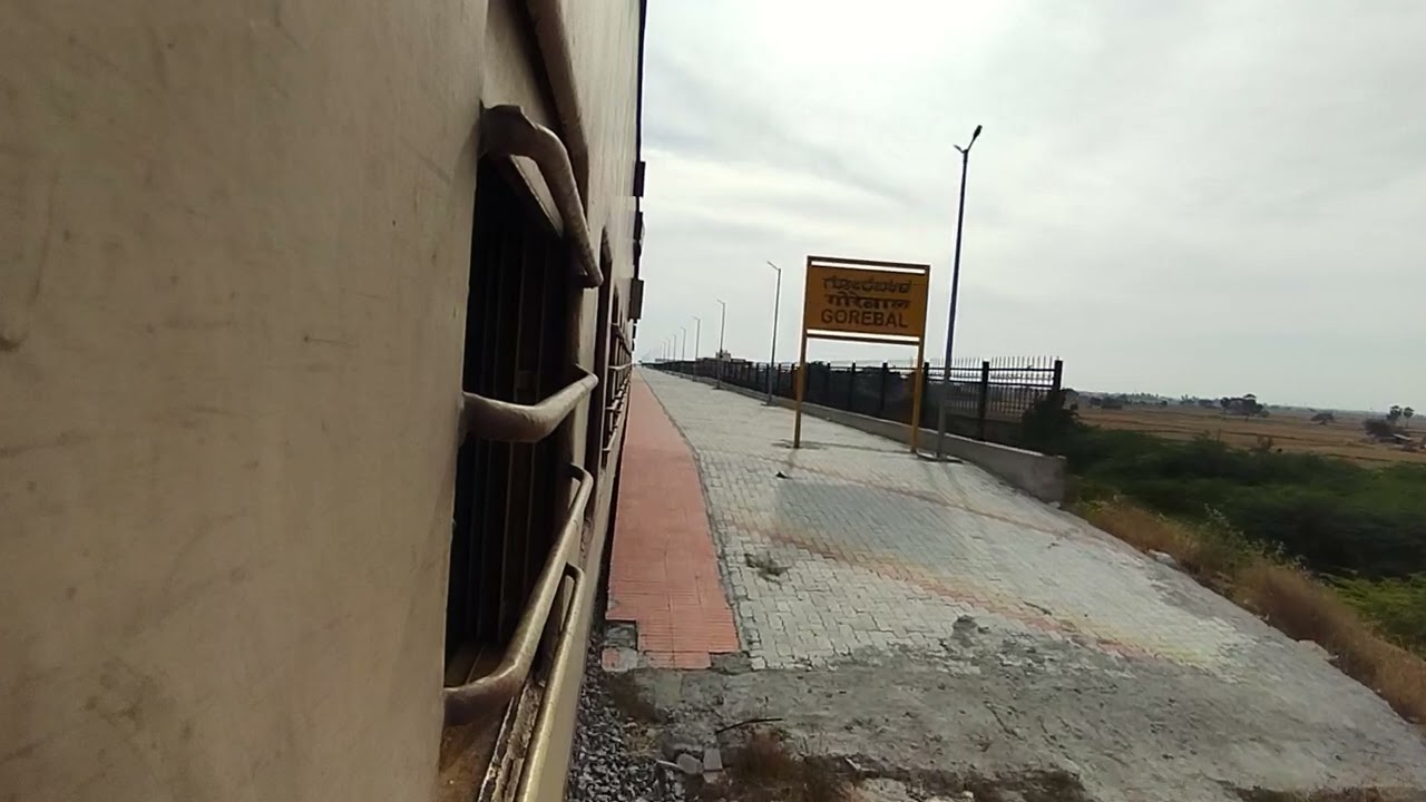 Goregal Railway station arrival of Sindhanur Hubbali passenger|| South western railways 