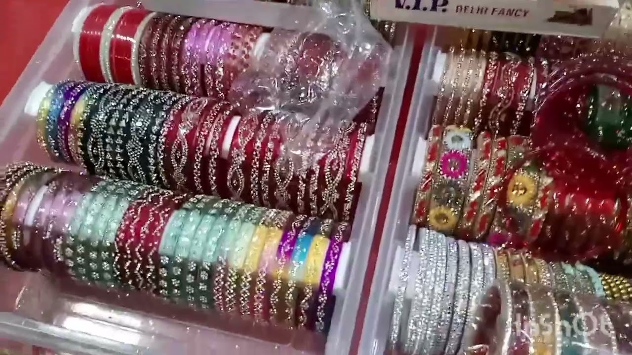February 20, 2026 Tanda zubair chauraha ki dukaan Beautiful bangles like 👍❤️ please subscribe 