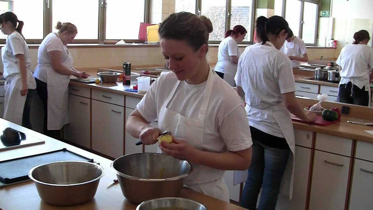 Berufsfachschule f&uuml;r Gesundheitswesen - Sozialhelfer