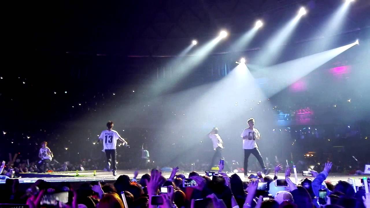 02/08/2015 - BTS Bangtan Boys   Attack on Bangtan   The Rise of Bangtan Chile 2015 Live HD