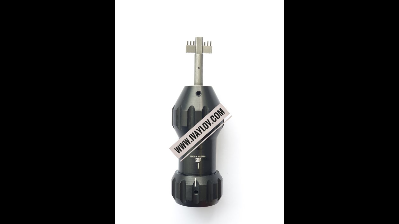 Locksmith tool for opening a CR pump lock just a few seconds