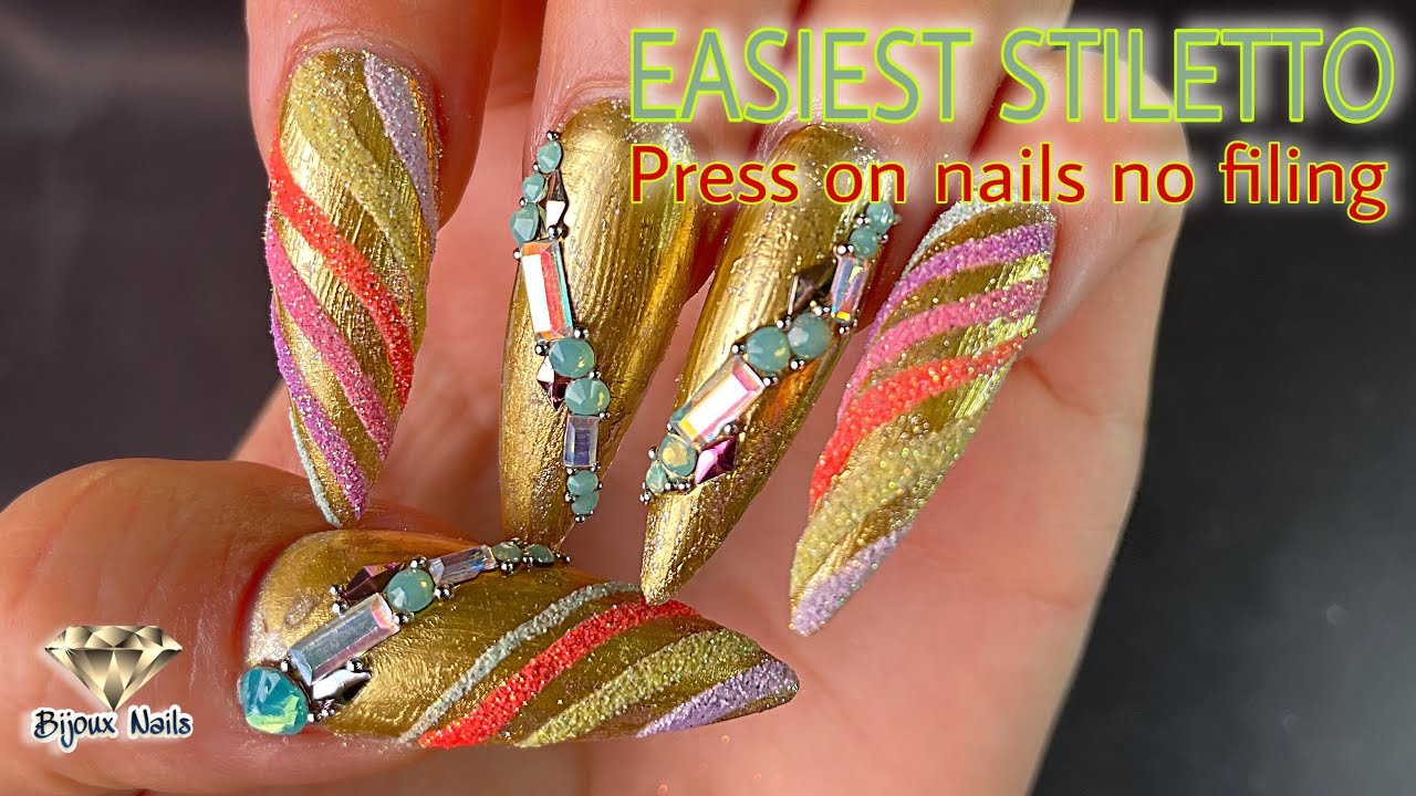 DIY Press on nails with Jello Jello base as adhesive / Summer Stiletto 2022