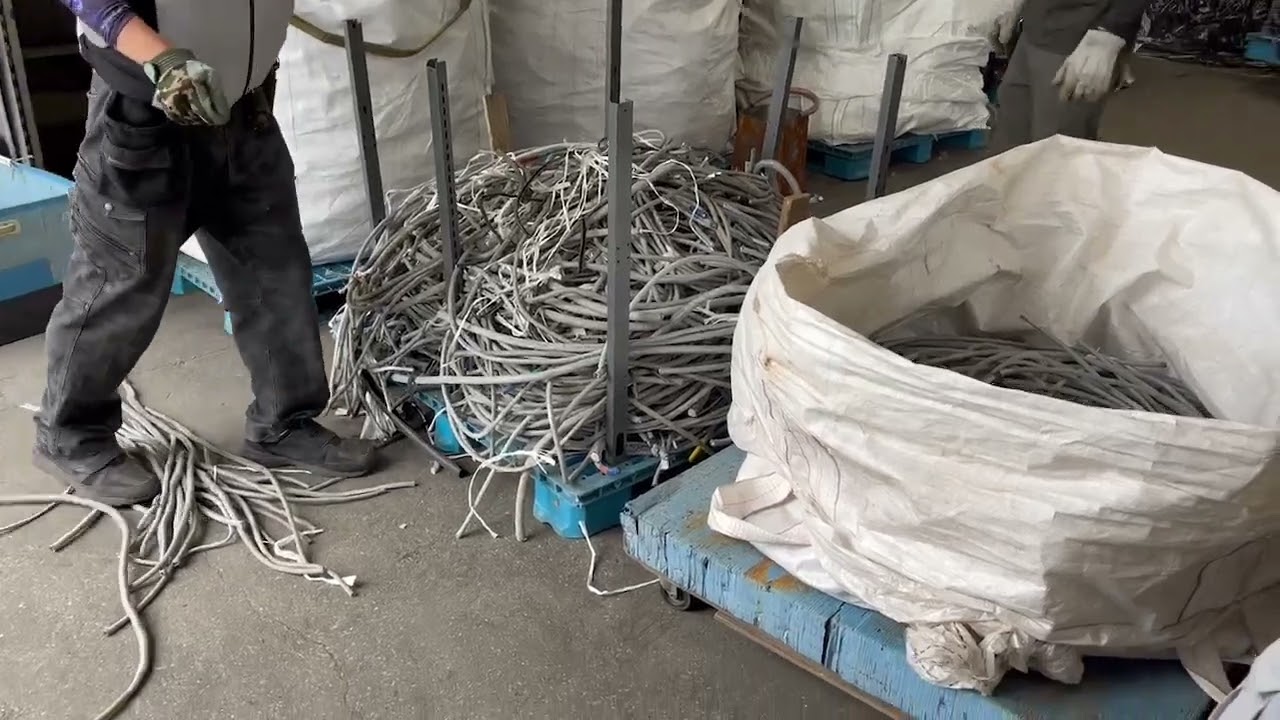 アジロ外装電線解体作業