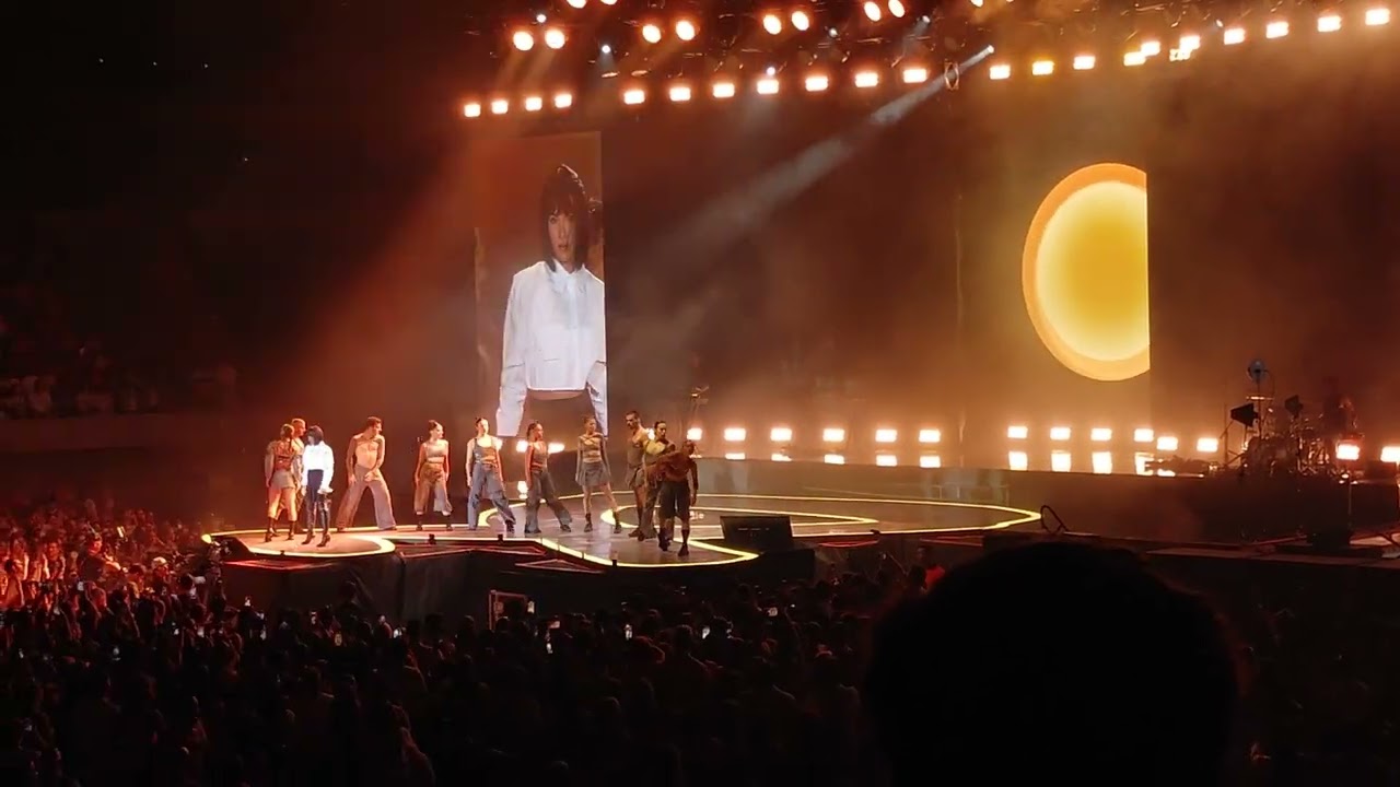 Aitana - Dararí + AQYNE (Alpha tour Barcelona) 2023 october 12 - Palau Sant Jordi