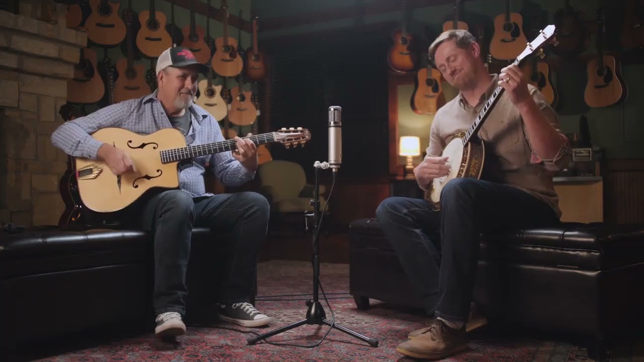 Dale Morris Jr. and Tyler Jackson play Spanish Eyes on guitar and tenor banjo