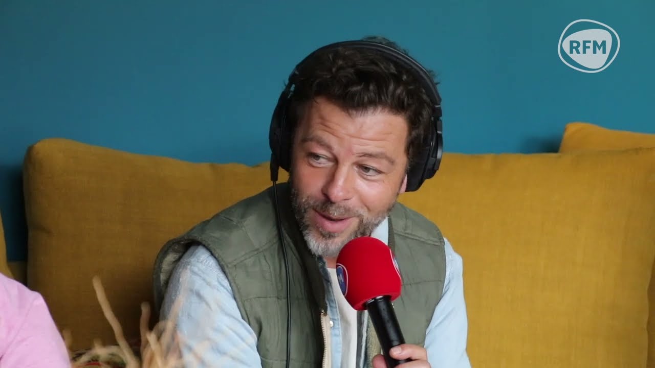 Christophe Maé invite l'équipe du 16/20 chez lui et chante 