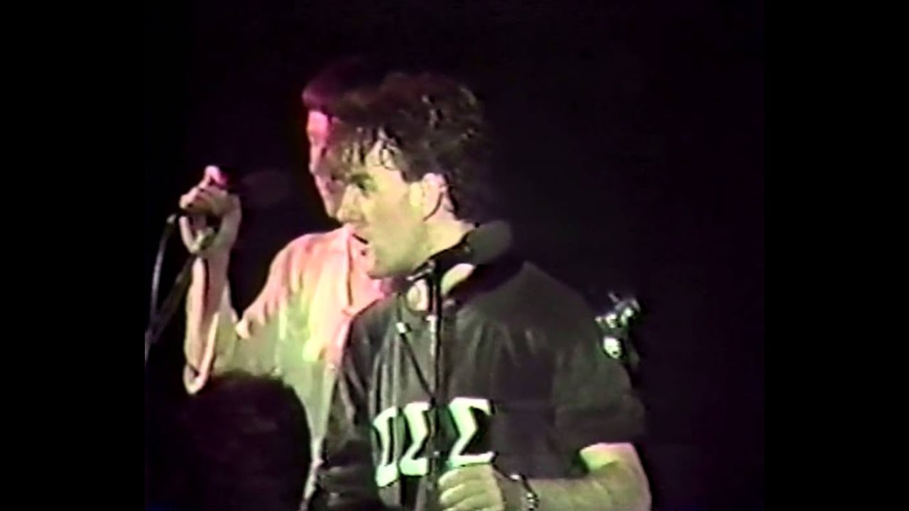 R.E.M. - Live at the Raleigh Underground (10th October 1982) (PRIVATE REMASTER)