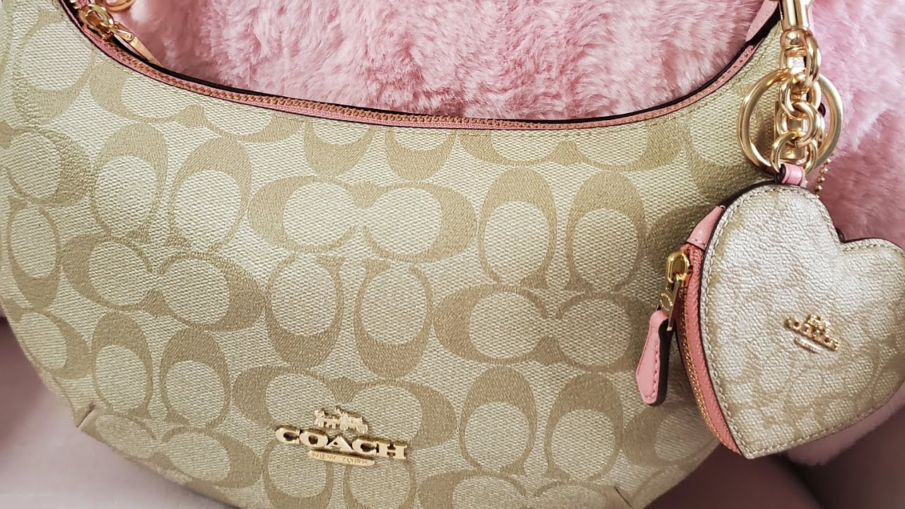 What Fits In The Coach Payton💕