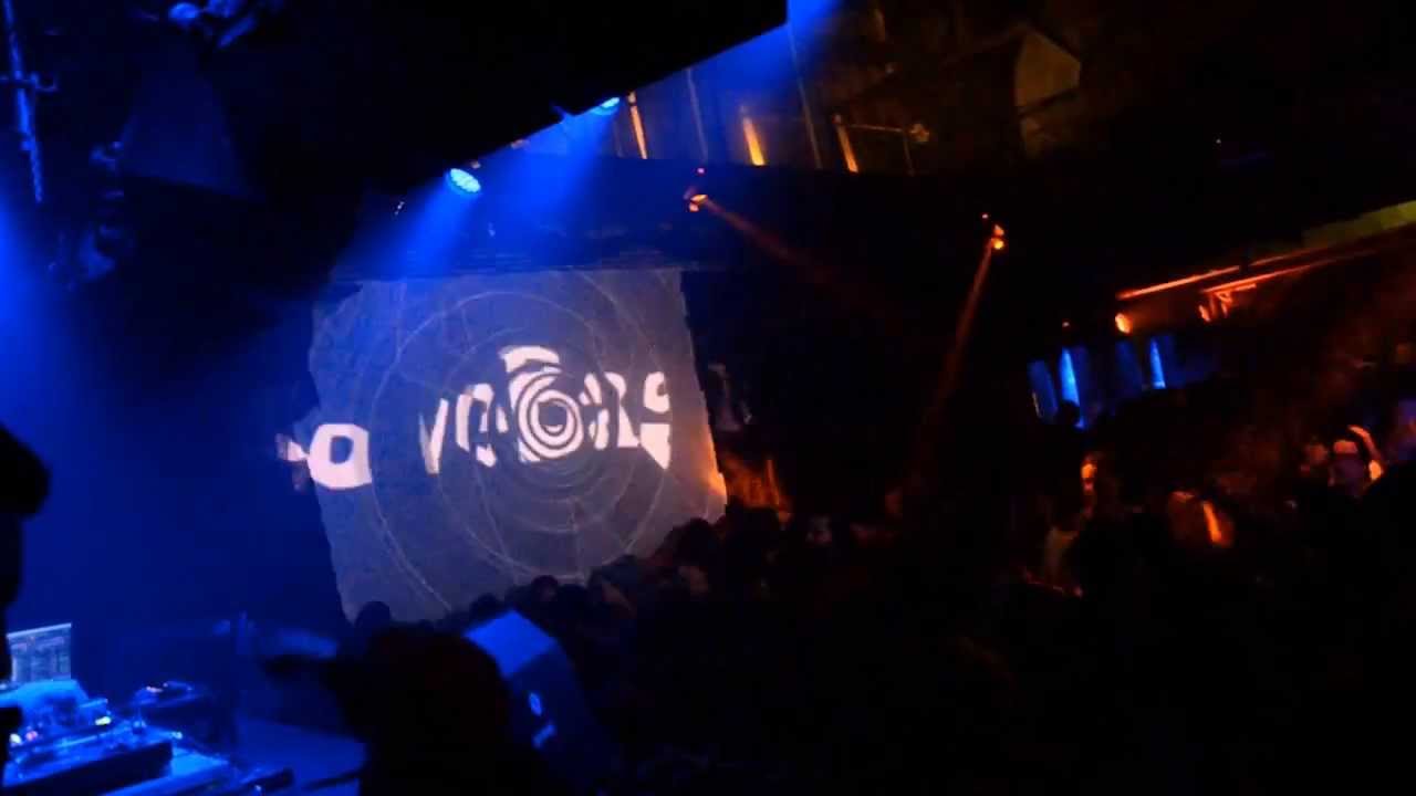 GrooveBagasch Free Party at Fluc 23.03.13 Part1