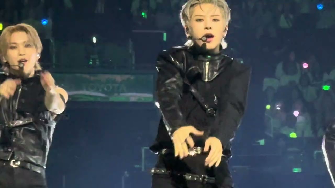 NOWZ 나우즈 Maniac Stray Kids 스트레이 KCON LA 25 #nowz #straykids #kcon #kconla2025 #kpop