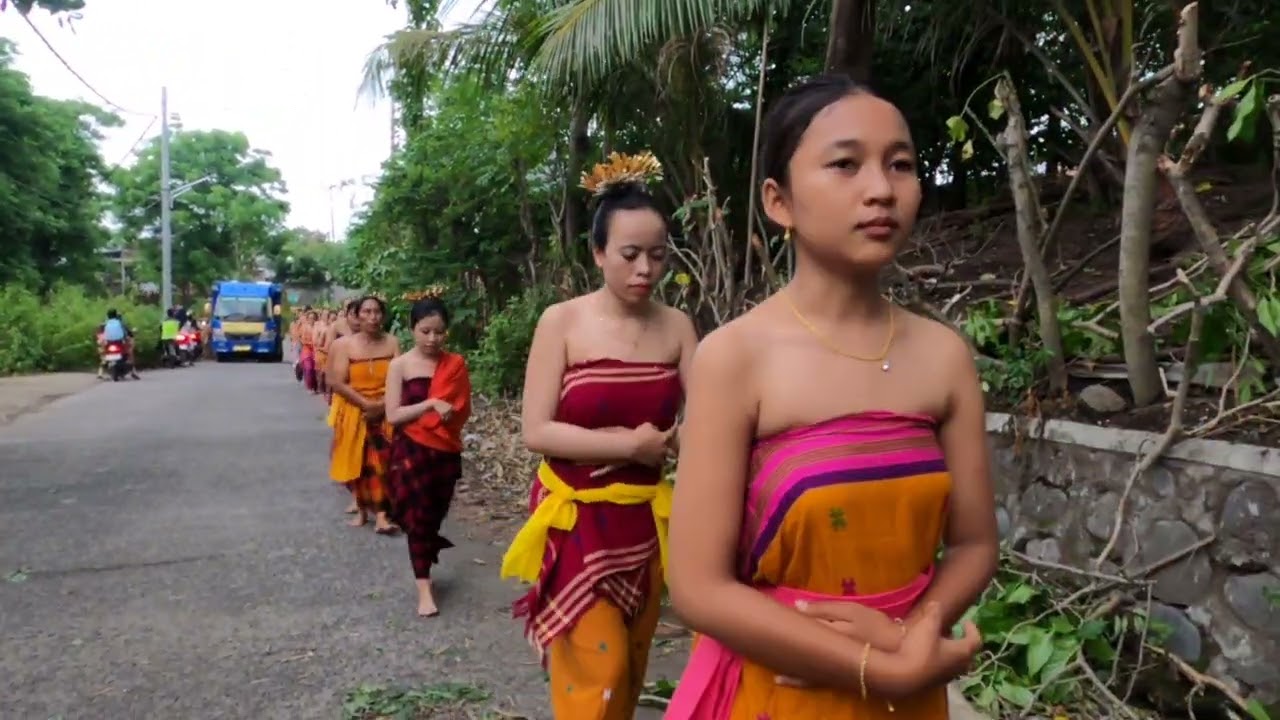 Momen Langka Kinantan Gawe Bleq Desa Loloan | Iringan Nyaka Mantri & Gendang Blek Lombok