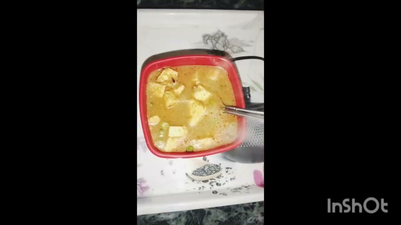 पूरा सामान दिखा कर मटर पनीर। आसान मटर पनीर रेसिपी हिंदी में