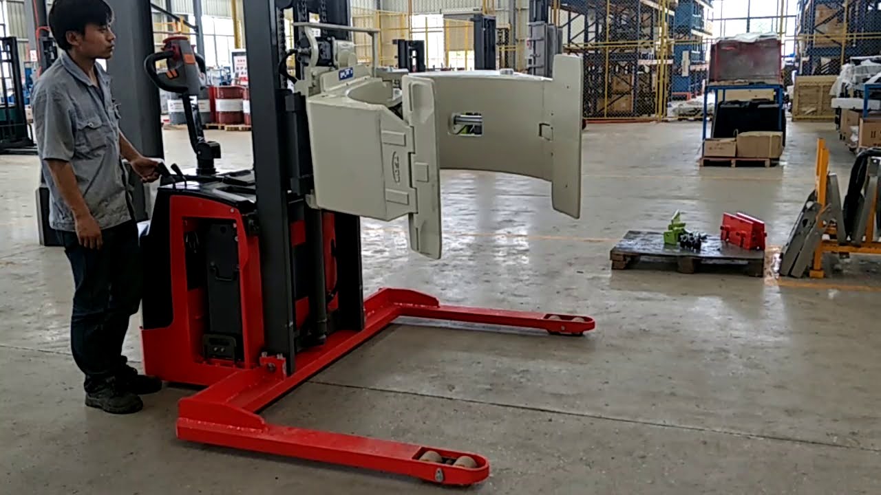 2000kg straddle electric stacker with paper roll clamp, 1600mm single mast  #electricstacker