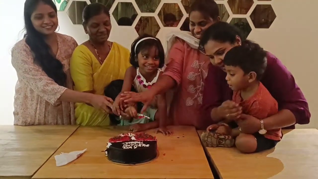Cake cutting on Mother's Day