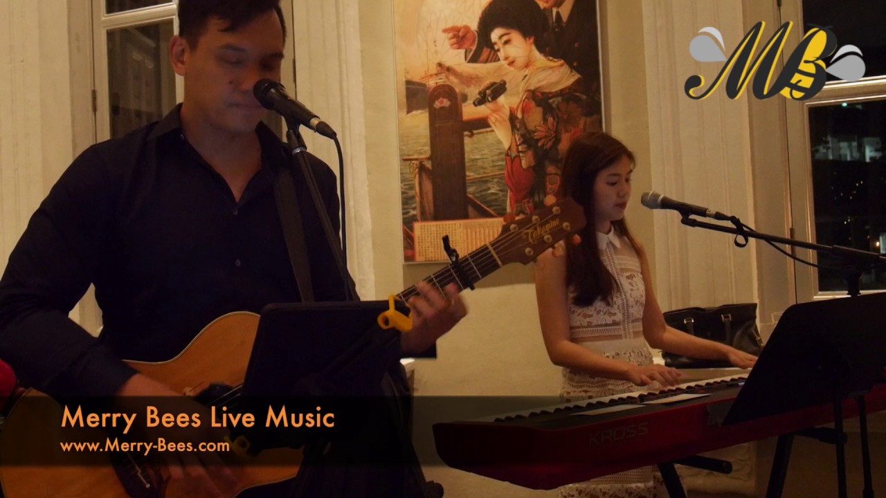 Merry Bees - John Lye (feat Priscilla Tan) performs 