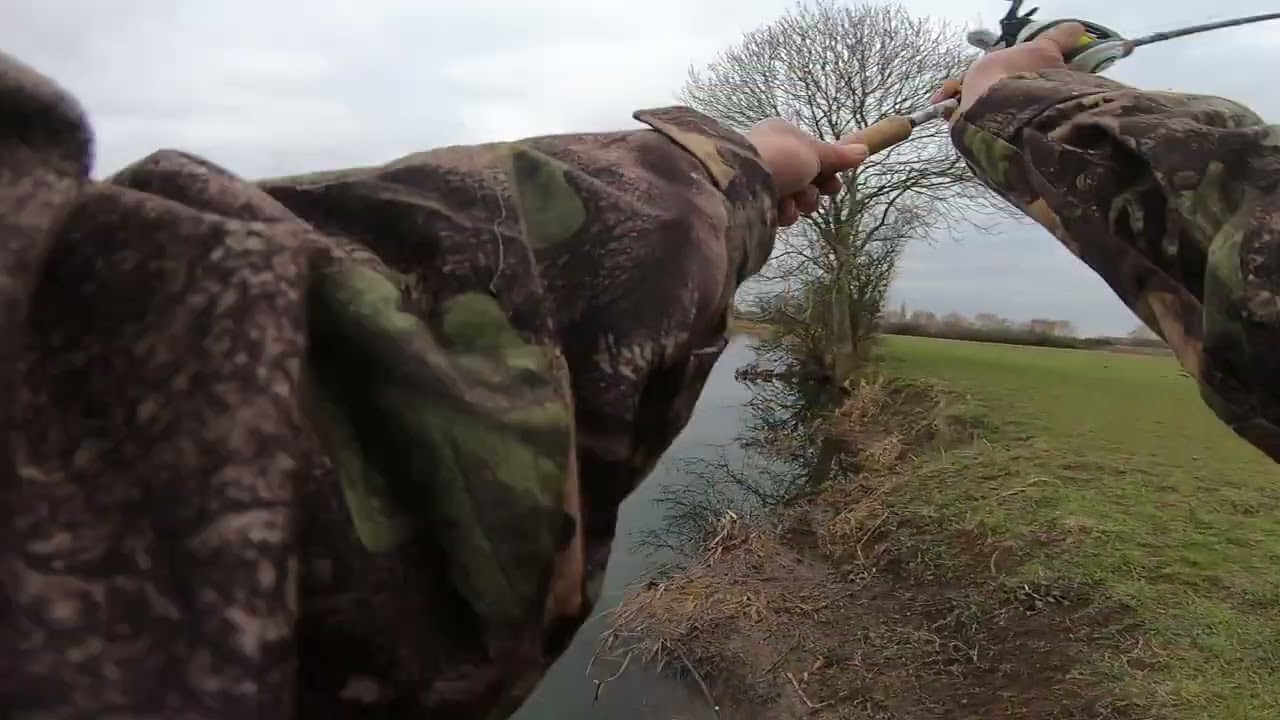 Abu Garcia Max Pro Combo Demo (10-40g)....A bit of casting around...