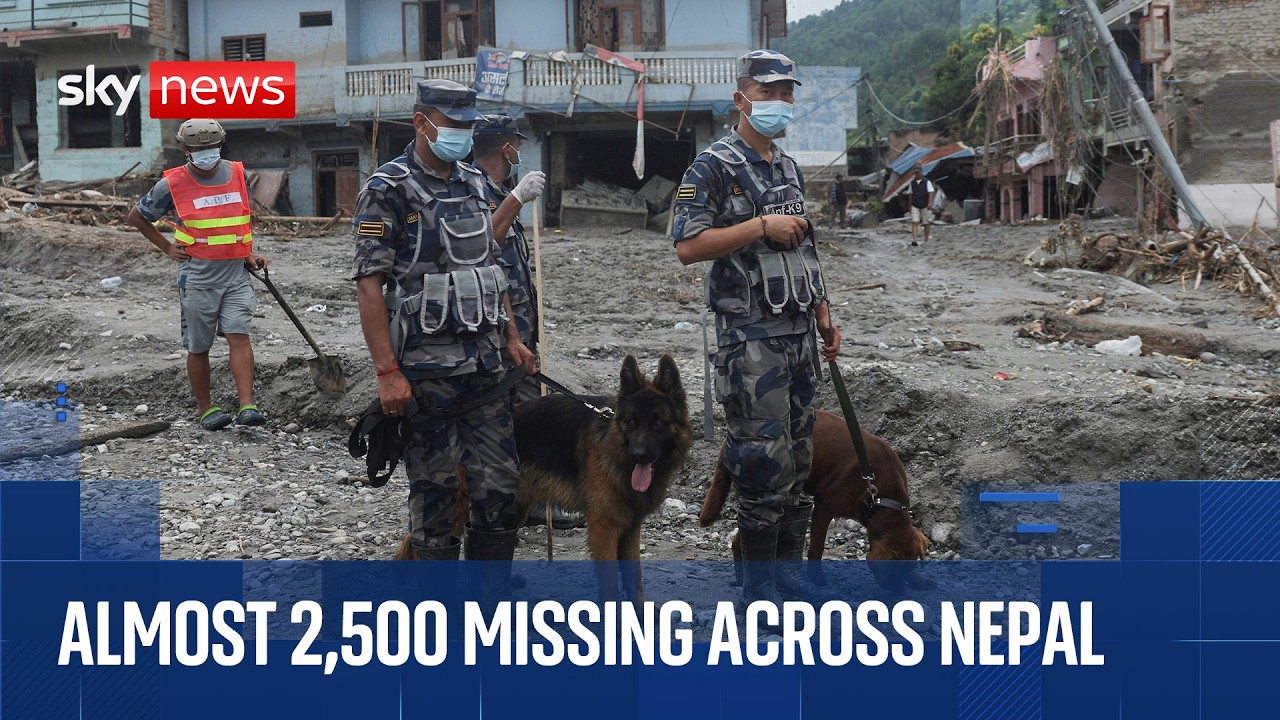 Nepal floods | Rescuers work to find hundreds of people still missing