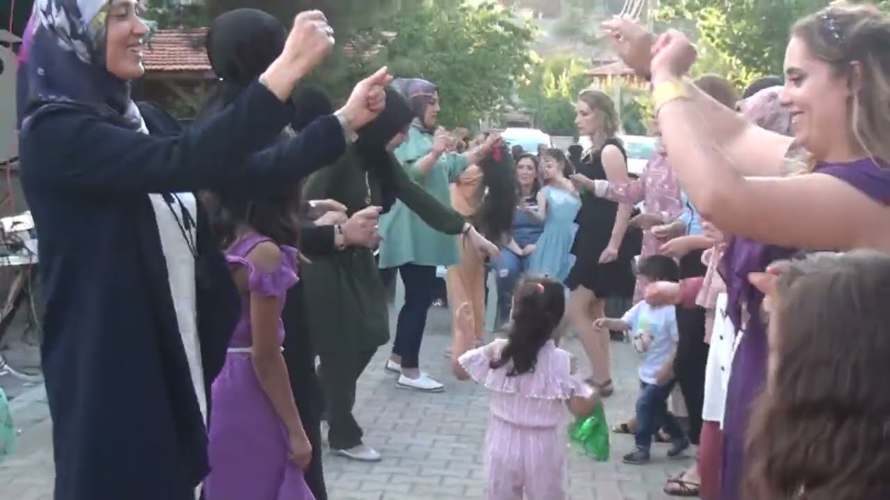 FATMA İLE ERGÜLÜ'NÜN DÜĞÜN MERASİMİ-PART2 çorum sungurlu