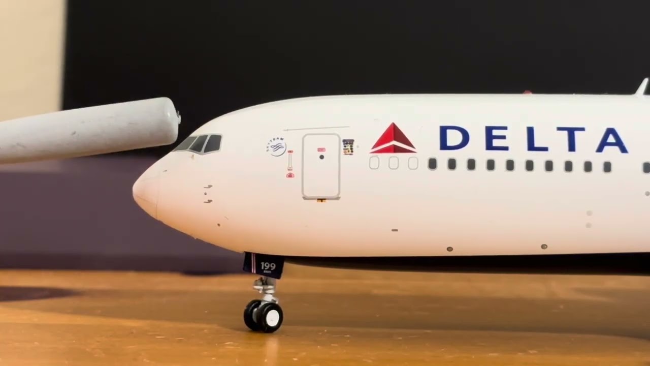 *GREAT MODEL* Gemini200 Delta 767-300