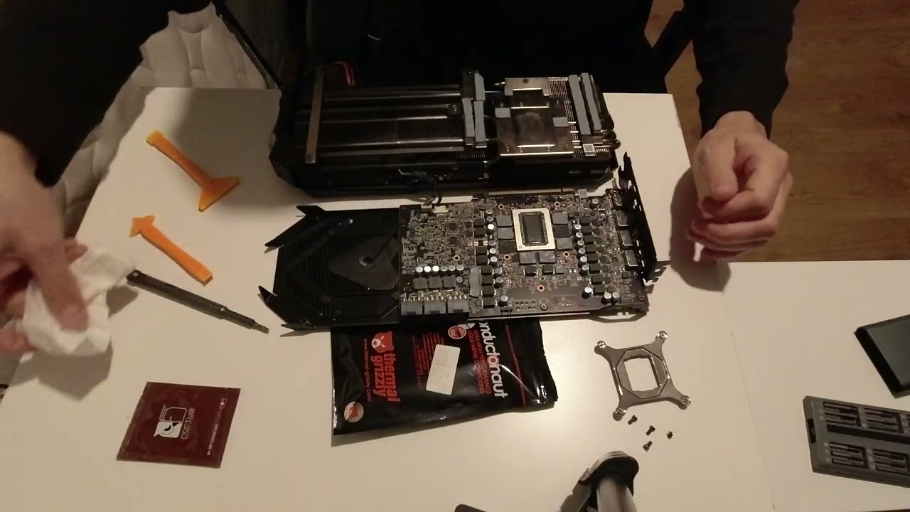 Powercolor Red Devil Radeon 9070XT - Liquid Metal application