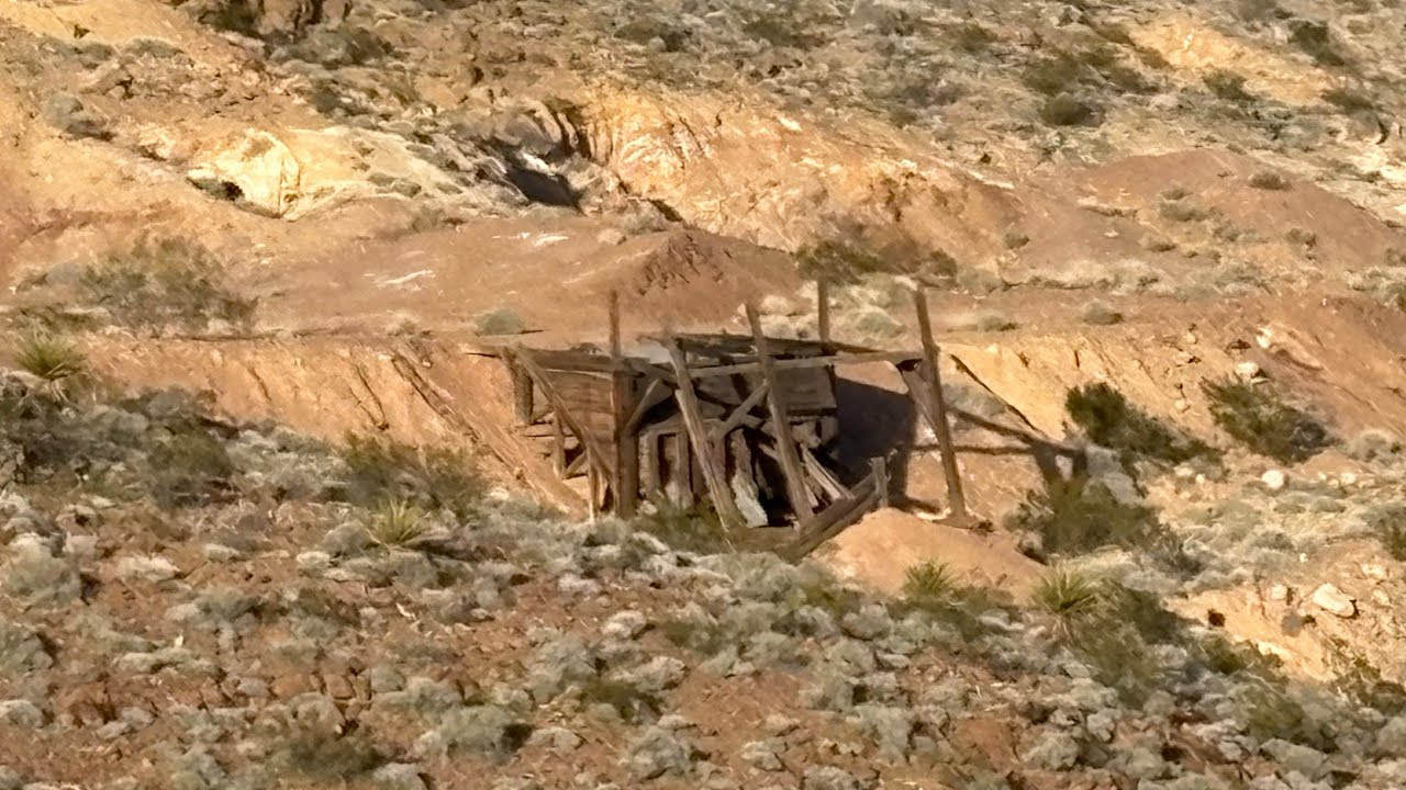 PV4W Ash Meadows ￼ to congress mine trail 