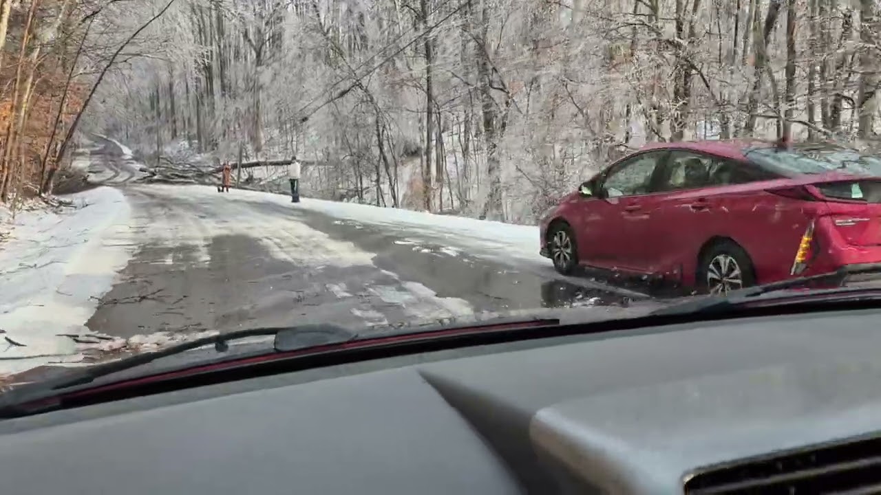 Driving Around Tennessee in the Snow