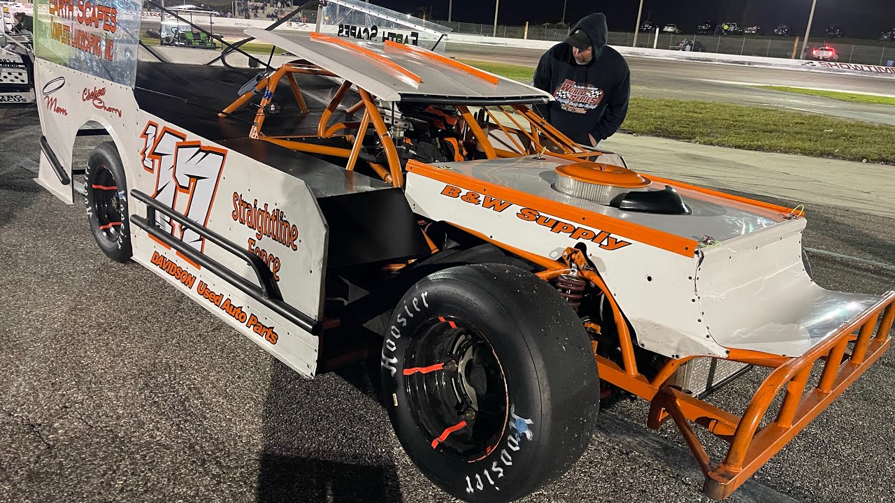Outlaw Figure 8 World Finals| showtime Speedway| 2/18/23| Michael Cherry
