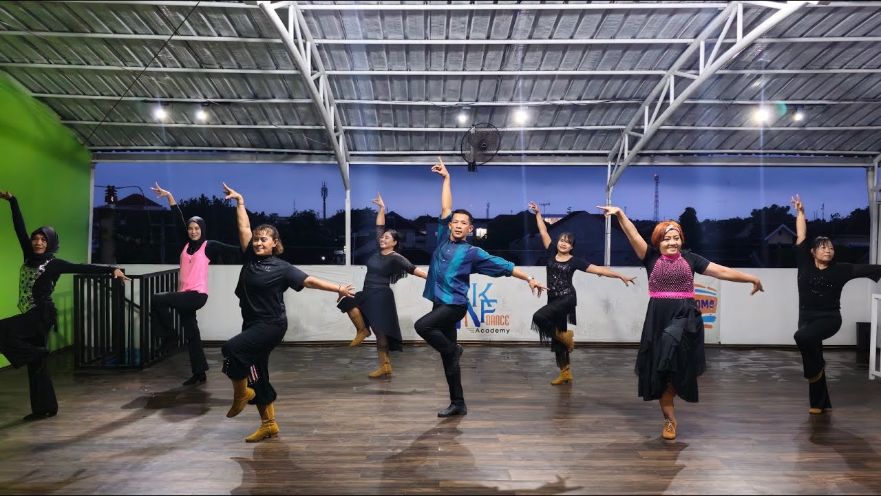 Our Second Chance Choreo #Heather_Barton (SCO) January 2026 Demo #KF_DANCE & #RAKA (INA)