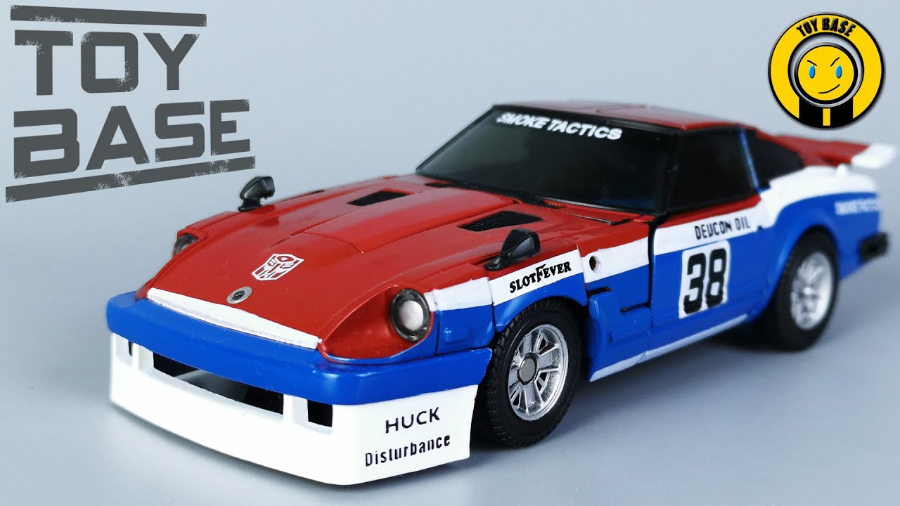 Nissan Smokescreen Transformers Masterpiece G1 Series MP19 Smokescreen Fairlady 280Z-T Car Robot Toy