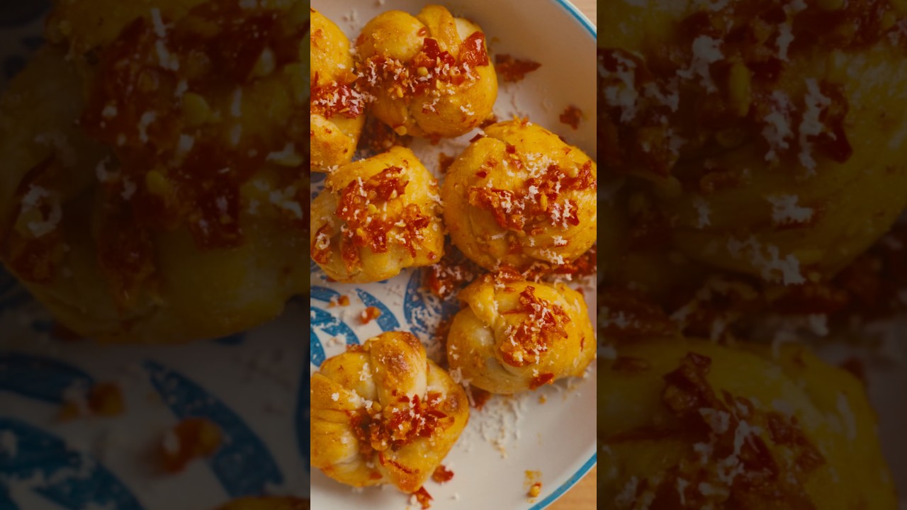 Calabrian Chili Garlic Knots