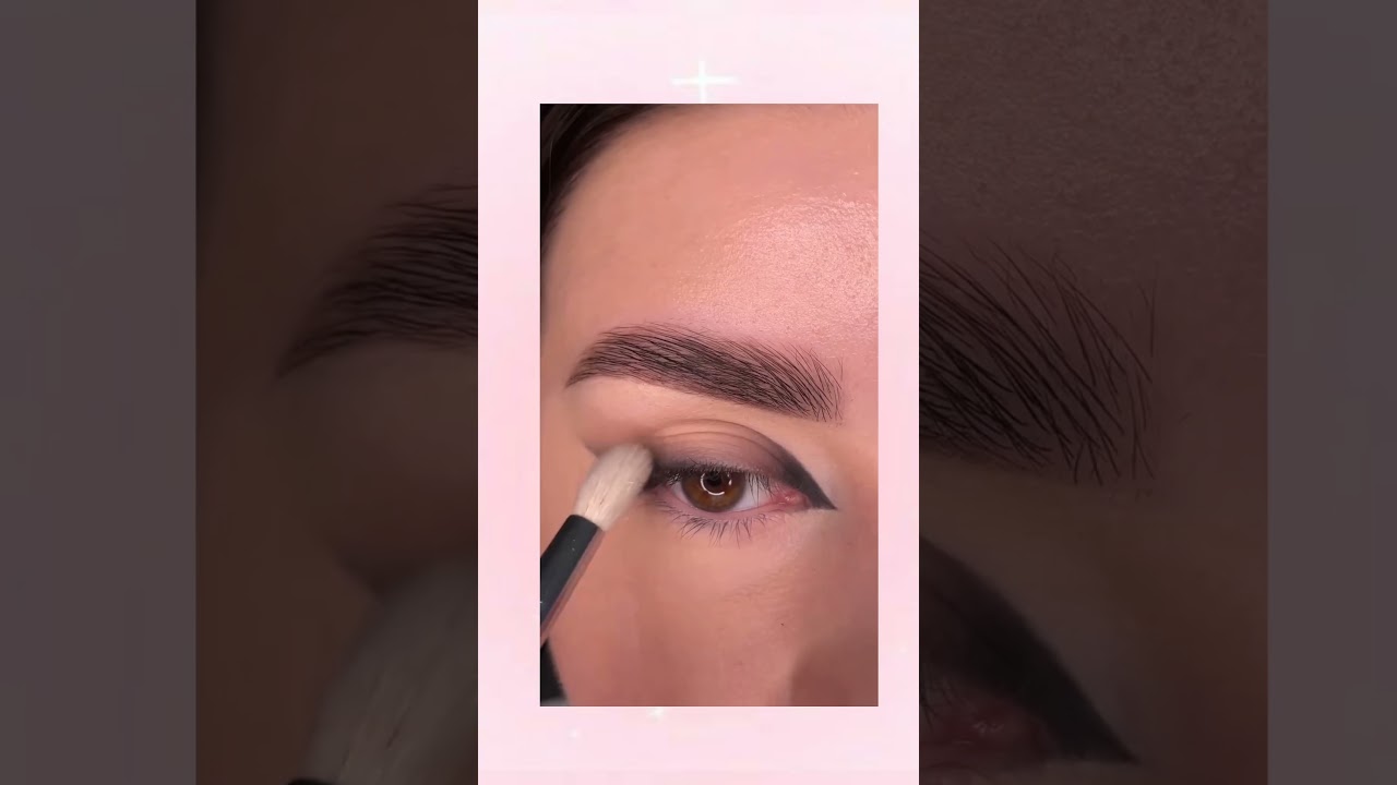 Smokey eyes in just 1 minute.#shortvideo #smokeyeye #cozynest