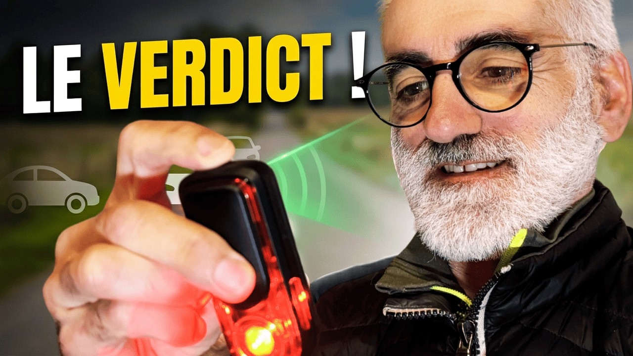 J'ai roulé plusieurs centaines de km avec le Varia 820, voici pourquoi c'est dingue !