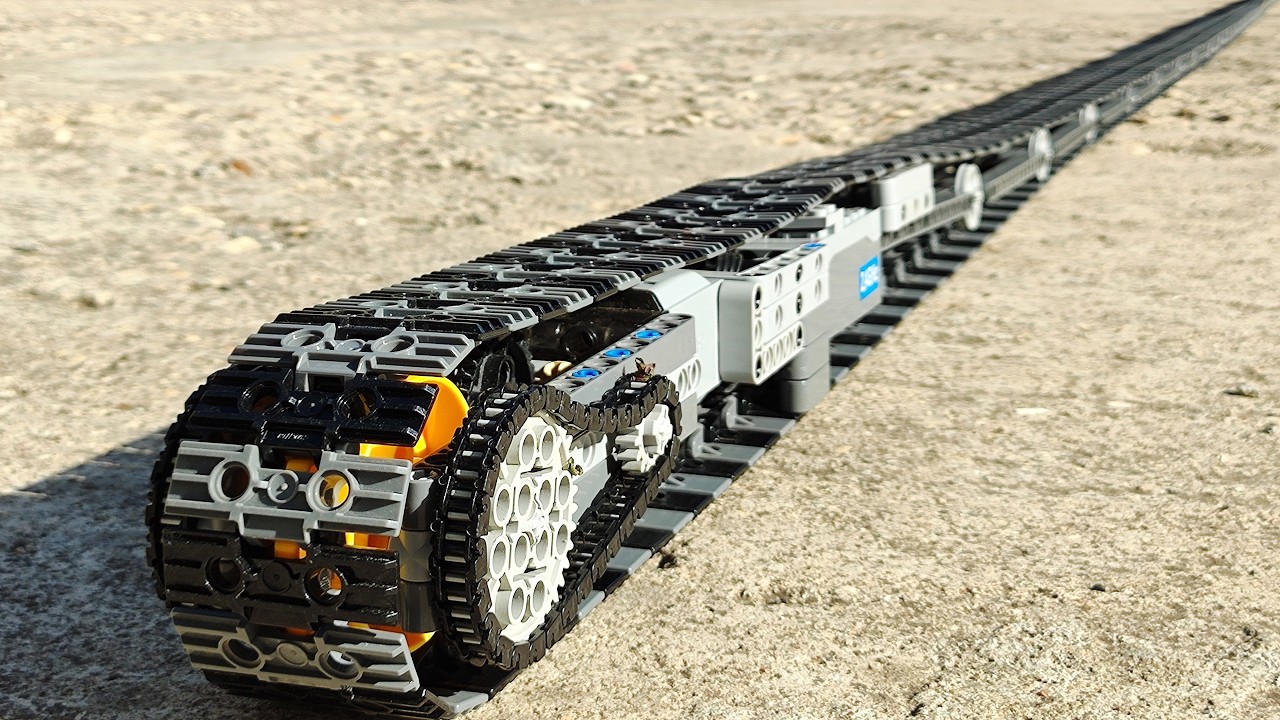 WORLD'S LONGEST LEGO motorized big Tracked Caterpillar Snake (length 3m/150