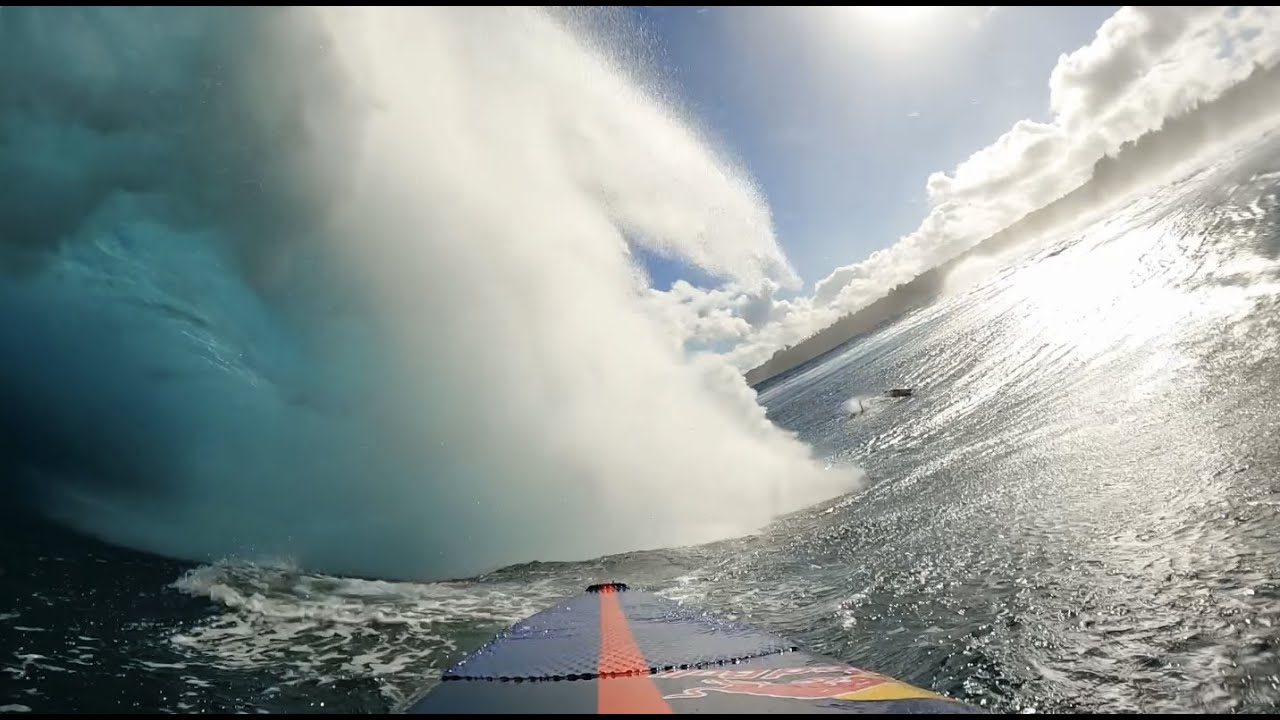 Caught inside by Monster wave at JAWS