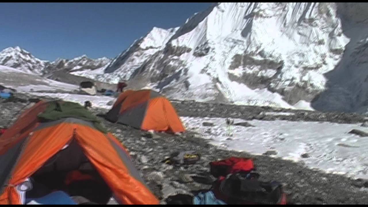 Sherpani, West Col and The Amphu Labsta. Nepal