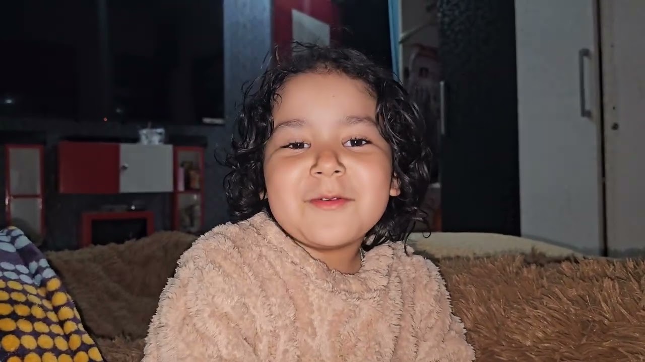 सोने से पहले वैदेही सुनाती है हमें कहानियां. आज आप भी सुनिए. Khushi joshi vlog.vaidehi joshi digari